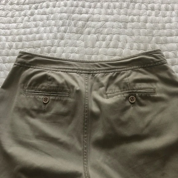 Liz Clairborn Crop Pants - Picture 3 of 6